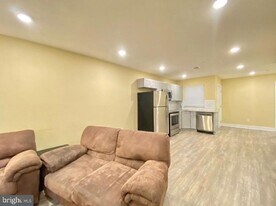 2214 N Camac St in Philadelphia, PA - Building Photo