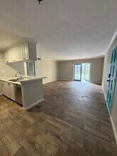 108 Alameda Ct, Unit 233 in Tampa, FL - Foto de edificio - Building Photo