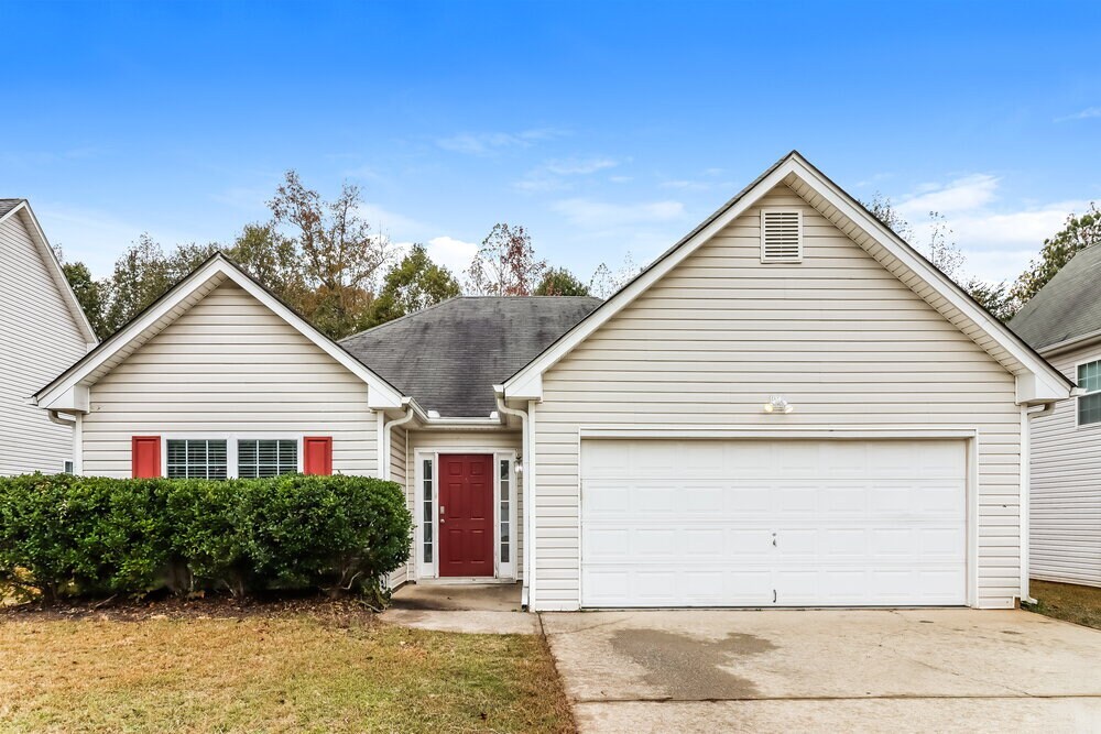 142 St Ann Cir in Dallas, GA - Building Photo