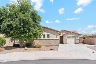 10630 W Pinchot Ave in Avondale, AZ - Building Photo - Building Photo