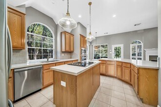 34 Sparklewood Pl in Spring, TX - Building Photo - Building Photo