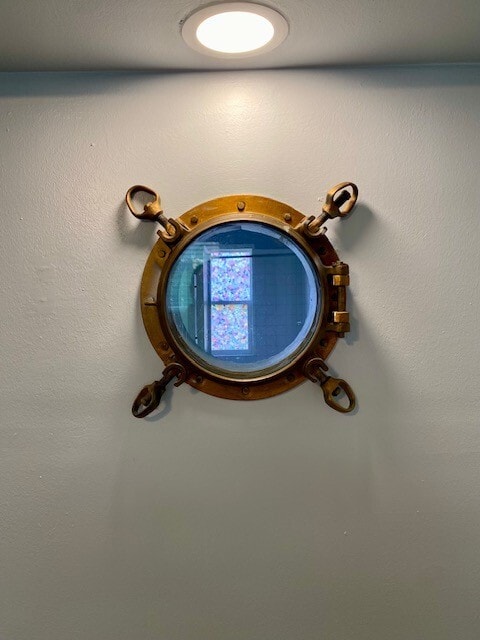 property at 1302 W Pierce St