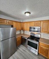 1010 W Linden Ave in Independence, MO - Building Photo