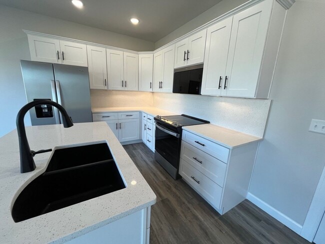 70 SE 351st Rd in Warrensburg, MO - Building Photo - Building Photo