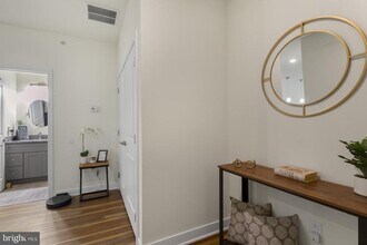 2411 Kensington Ave in Philadelphia, PA - Building Photo - Building Photo