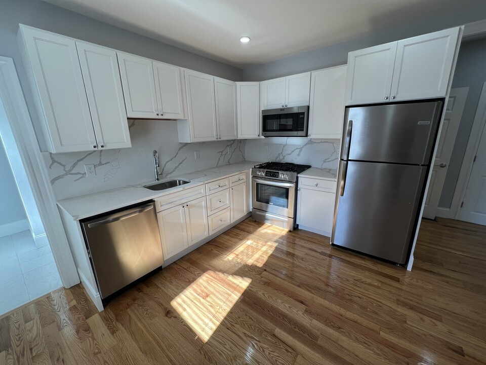 3 Oxford St, Unit 3 in Cambridge, MA - Building Photo
