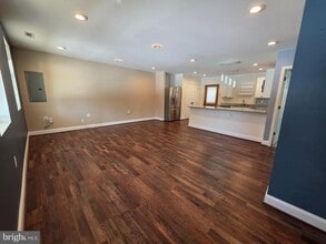 1342 Edna Rd in Pasadena, MD - Building Photo - Building Photo