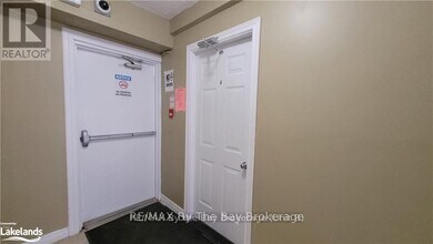 280-280 River Rd E in Wasaga Beach, ON - Building Photo - Building Photo