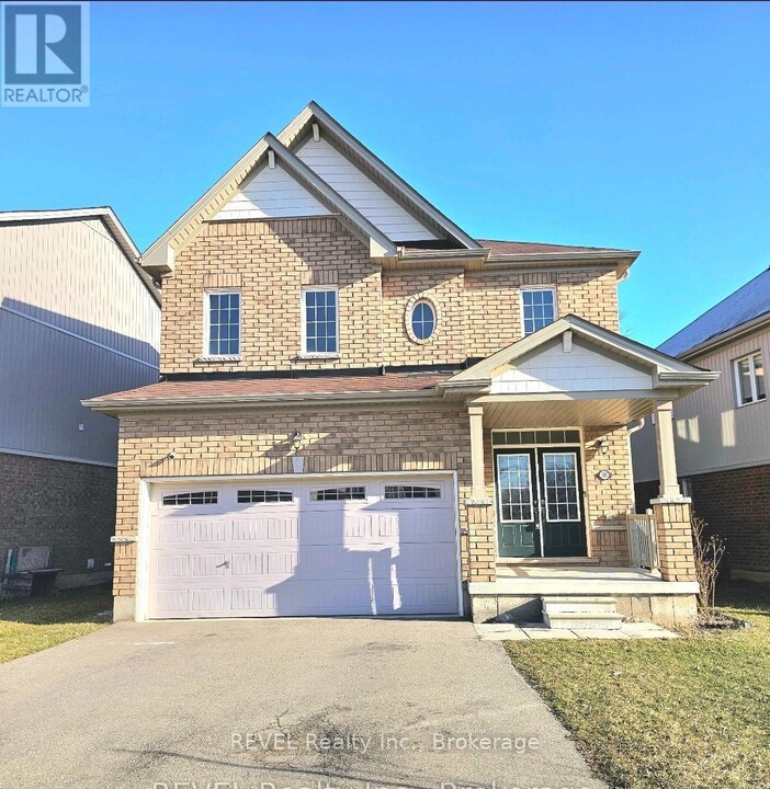 7897 Hackberry Trl in Niagara Falls, ON - Building Photo