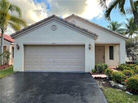 4342 Mahogany Ridge Dr in Weston, FL - Building Photo