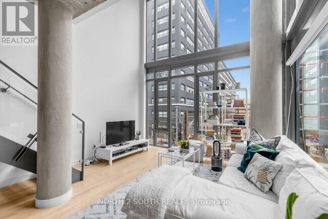 property at 95 Bathurst St