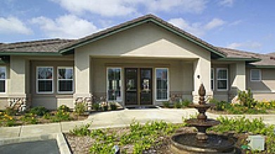 Dover Woods Senior Apartments in Fairfield, CA - Foto de edificio - Building Photo
