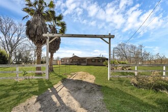 4022 Joe Dr in Pearland, TX - Building Photo - Building Photo