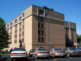 Kirkwood House Apartments