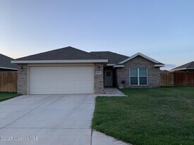 8816 16th St in Lubbock, TX - Building Photo