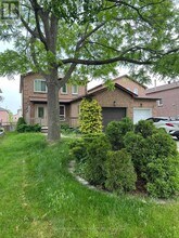 65 Hewitt Crescent in Ajax, ON - Building Photo - Building Photo