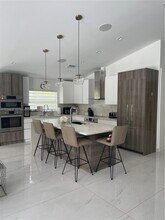 3315 SW 49th St in Fort Lauderdale, FL - Building Photo - Building Photo