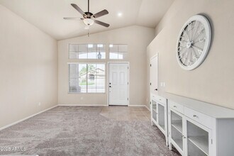 2283 E Torrey Pines Pl in Chandler, AZ - Building Photo - Building Photo