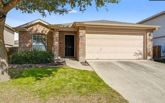 238 Starling Creek in New Braunfels, TX - Building Photo