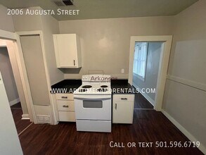 2006 Augusta St in North Little Rock, AR - Building Photo - Building Photo