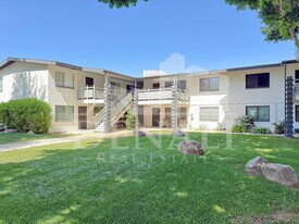749 E Montebello Ave in Phoenix, AZ - Building Photo