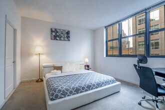 301-499-499 President St in Baltimore, MD - Building Photo - Building Photo