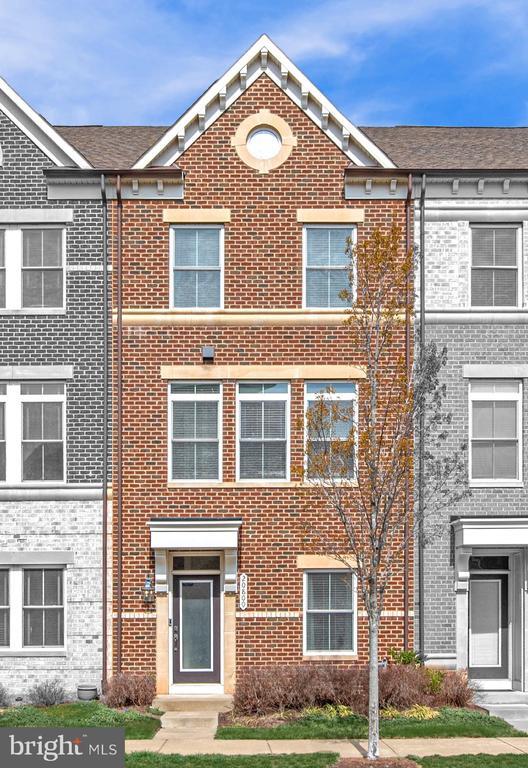 property at 20800 Duxbury Terrace