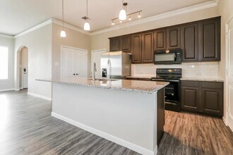 1538 Lakeland Cir in Rosharon, TX - Building Photo - Building Photo