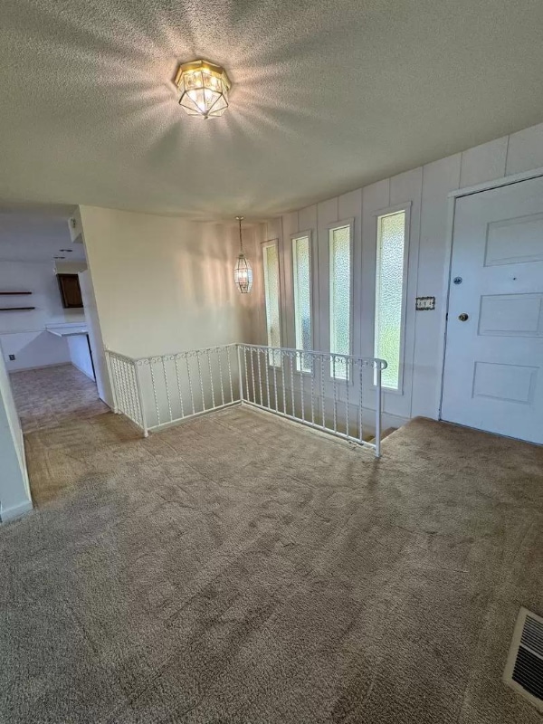 61 Herlou Dr in Selah, WA - Building Photo - Building Photo