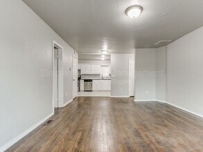 1800 Hampton Rd in Del City, OK - Building Photo - Building Photo