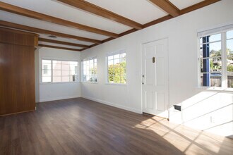 1344 Torrey Pines Rd in San Diego, CA - Building Photo - Building Photo