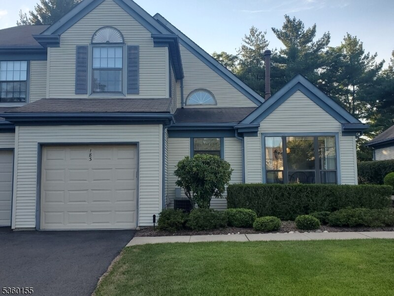 183 Mabie Ct in Mahwah, NJ - Building Photo