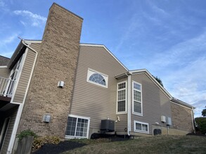 354 Shadow Ridge Dr, Unit 354 Shadow Ridge Drive in Highland Heights, KY - Building Photo - Building Photo