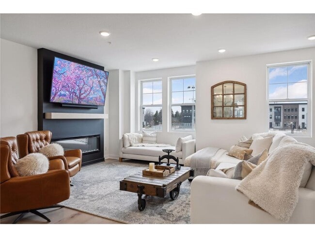 property at 870 Mount Curve Blvd