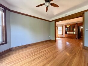 2641 W Logan Blvd, Unit 2 in Chicago, IL - Foto de edificio - Building Photo