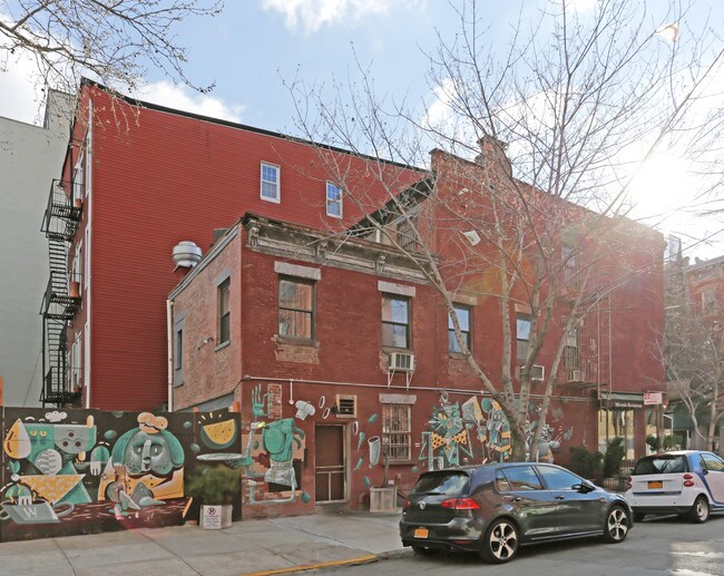 80 Berry St in Brooklyn, NY - Building Photo - Building Photo