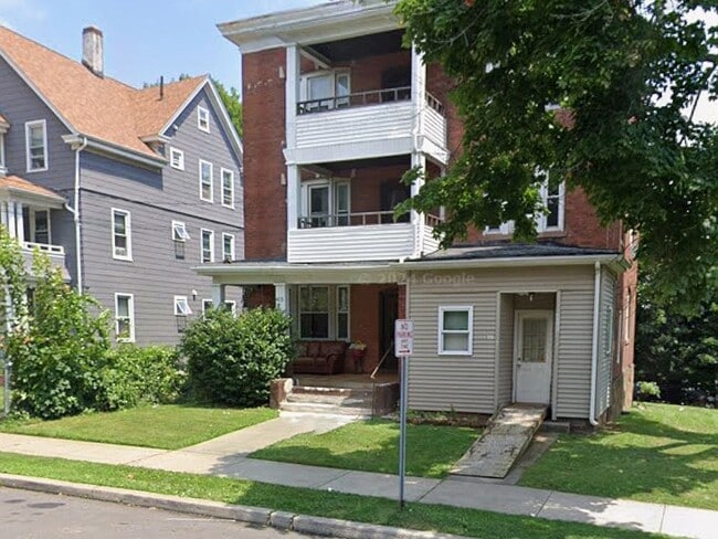 415 Stanley St, Unit 2