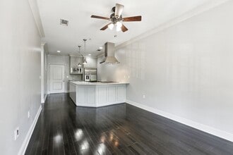 7248 Perkins Rd in Baton Rouge, LA - Building Photo - Building Photo