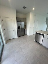 3112 Skyline Lp in Kissimmee, FL - Building Photo - Building Photo