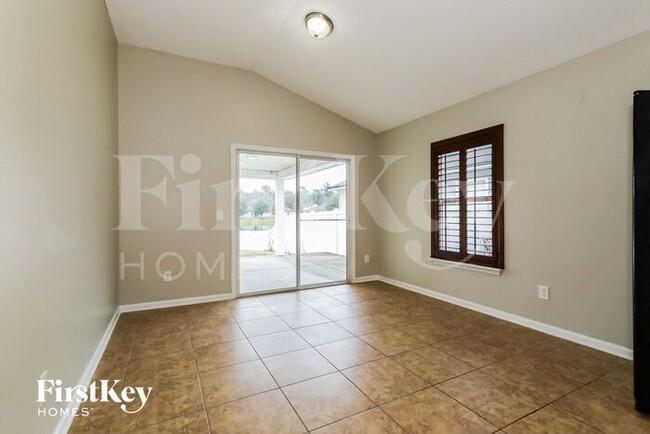 5668 Village Pond Cir in Jacksonville, FL - Building Photo - Building Photo