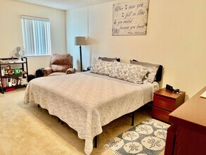 7831 Granville Dr in Tamarac, FL - Building Photo - Building Photo