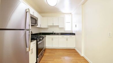 Connecticut Heights in Washington, DC - Foto de edificio - Building Photo
