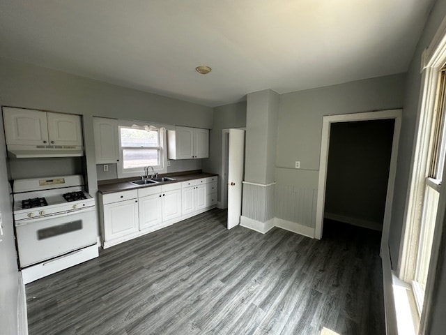 property at 3551 2nd St NE