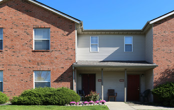 Bayberry Cove in Bellbrook, OH - Building Photo - Building Photo