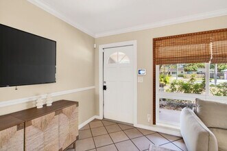 301 SE 8th Ave in Deerfield Beach, FL - Building Photo - Building Photo