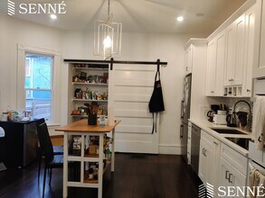 35 Highland Ave, Unit 35 in Cambridge, MA - Building Photo - Building Photo