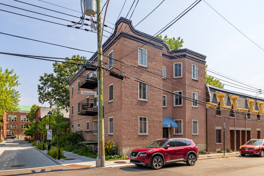 2041 De La Visitation Rue in Montréal, QC - Building Photo