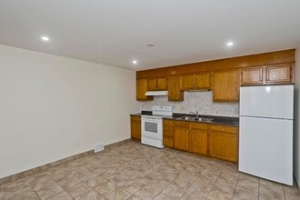 181 State St in Ludlow, MA - Building Photo - Building Photo