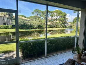 346 Emerald Bay Cir in Naples, FL - Building Photo - Building Photo
