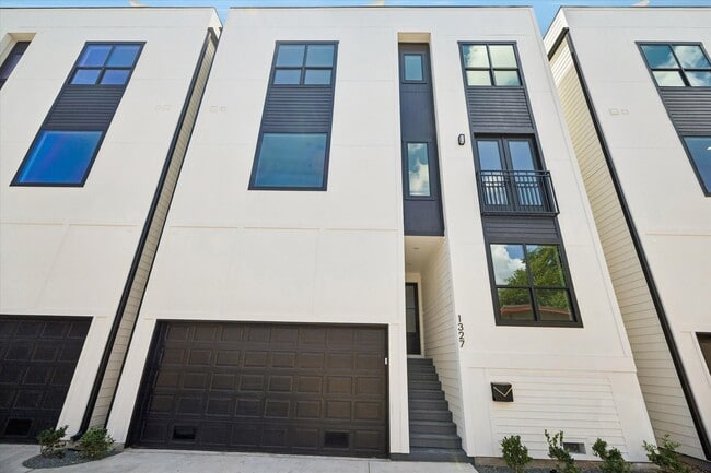 property at 1325 W 22nd St